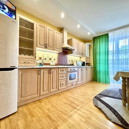 Apartpoltava Вишукані Просторі Апартаменти, Аграрний Університет, Звітна Документація Eksteriør billede