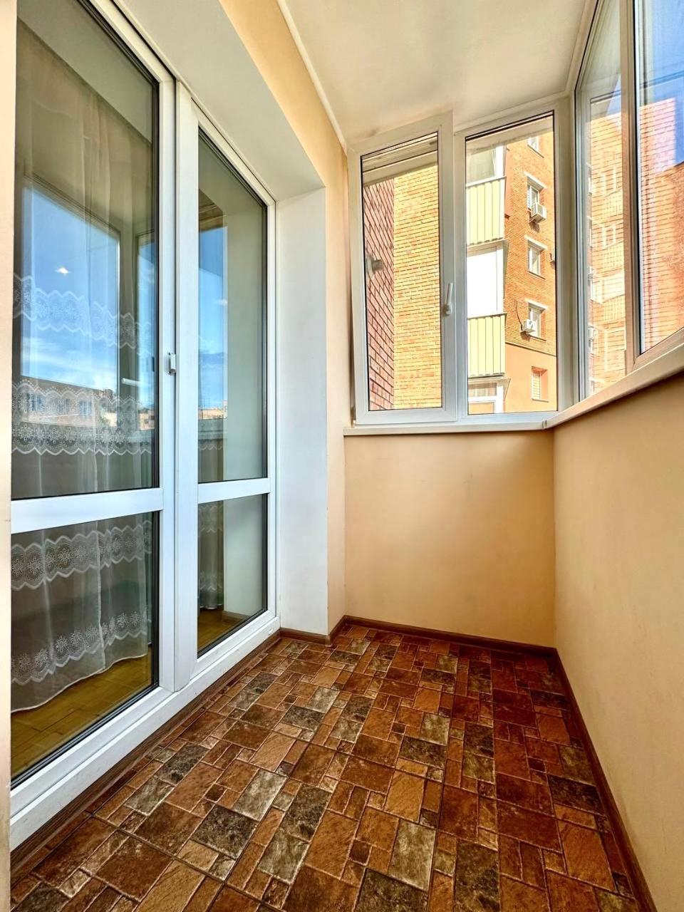 Apartpoltava Вишукані Просторі Апартаменти, Аграрний Університет, Звітна Документація Eksteriør billede