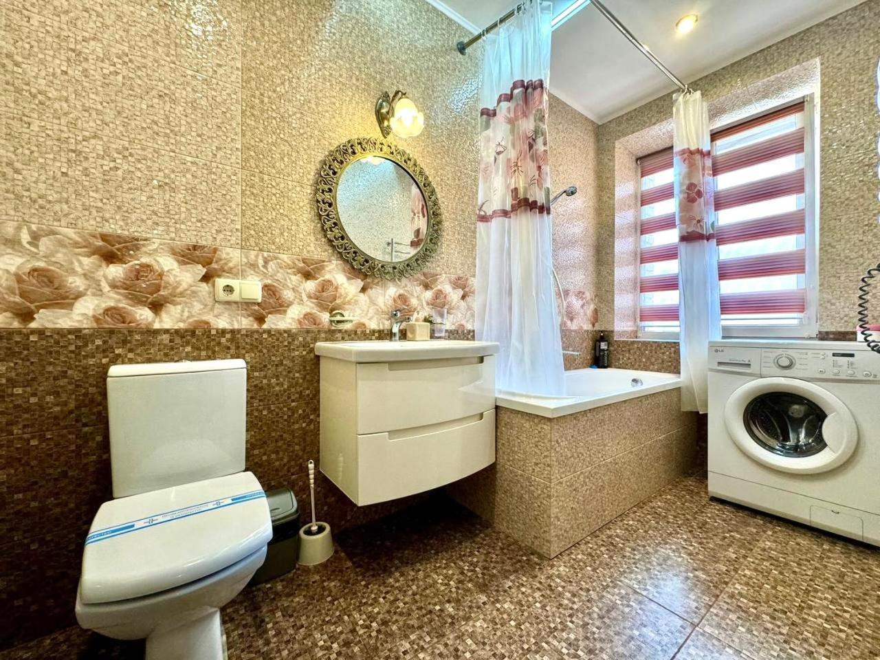 Apartpoltava Вишукані Просторі Апартаменти, Аграрний Університет, Звітна Документація Eksteriør billede